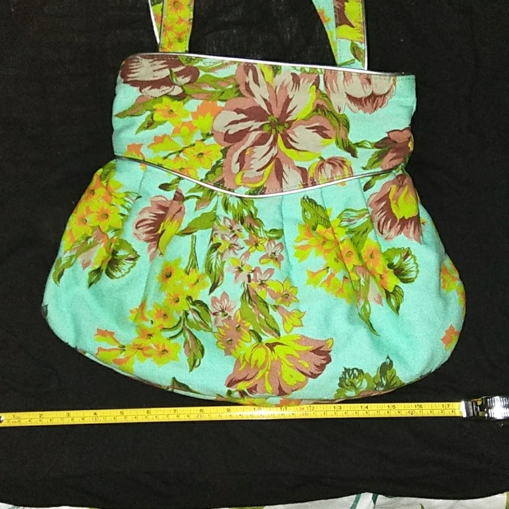 Floral print bag